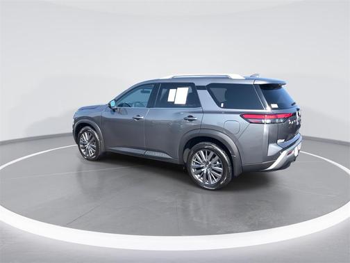 2025 Nissan Pathfinder SL 4WD