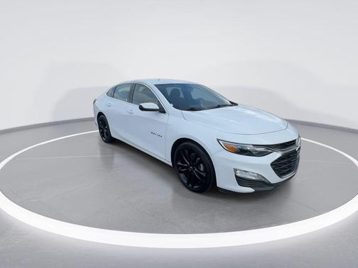 Summit White 2024 Chevrolet Malibu 1LT