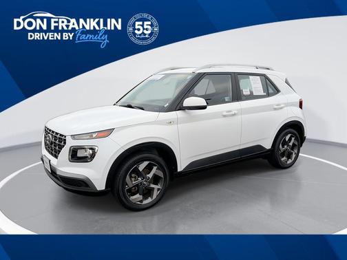 2024 Hyundai VENUE SEL