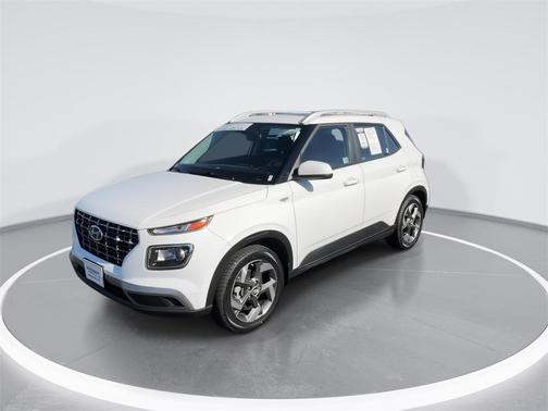 2024 Hyundai VENUE SEL