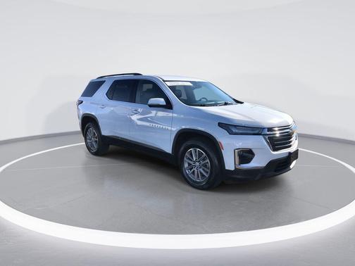 Summit White 2023 Chevrolet Traverse LT Leather