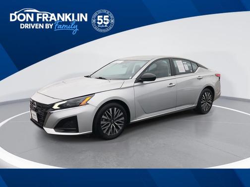 Brilliant Silver Metallic 2024 Nissan Altima 2.5 SV