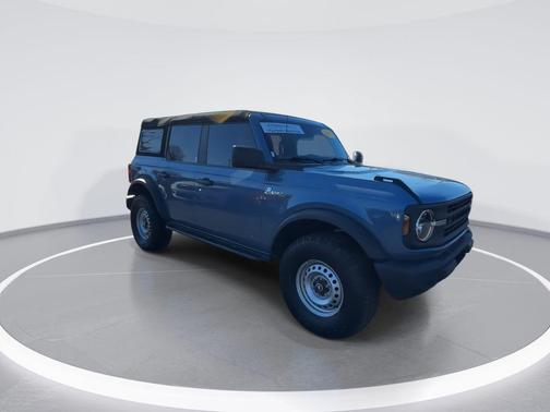 AZURE GRAY MET TRI-COAT 2023 Ford Bronco Base