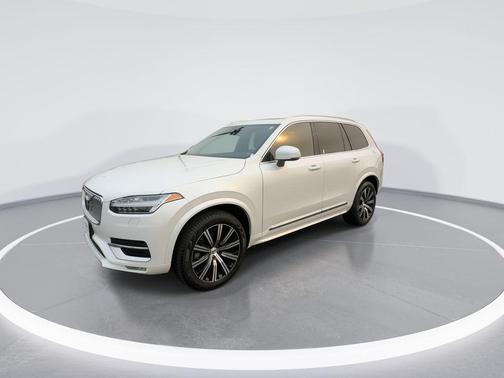 2024 Volvo XC90 B6 Core Bright Theme