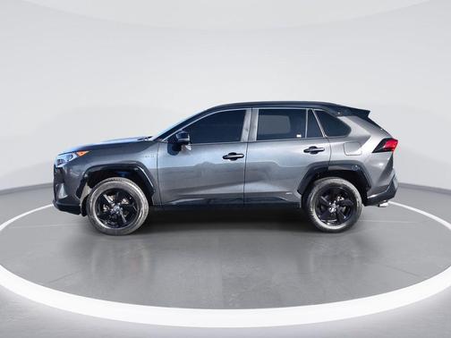 2020 Toyota RAV4 Hybrid SE