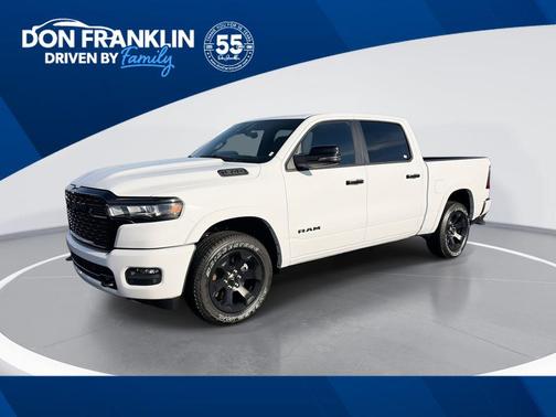 Bright White Clearcoat 2026 RAM 1500 Big Horn/Lone Star