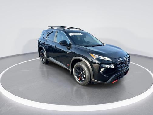 Super Black 2025 Nissan Rogue Rock Creek