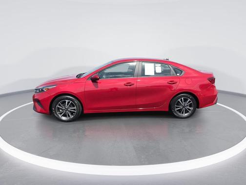 Currant Red 2022 Kia Forte LXS