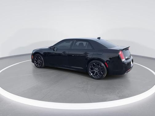 2019 Chrysler 300 S