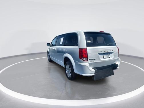 White Knuckle Clearcoat 2018 Dodge Grand Caravan SE