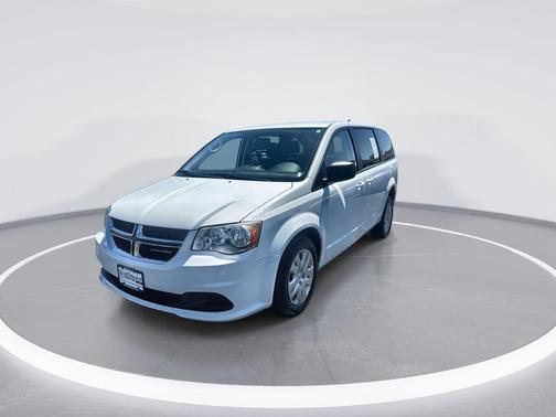 White Knuckle Clearcoat 2018 Dodge Grand Caravan SE