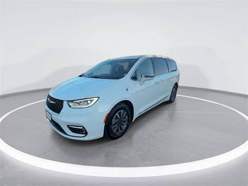 2022 Chrysler Pacifica Hybrid Limited