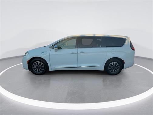 2022 Chrysler Pacifica Hybrid Limited