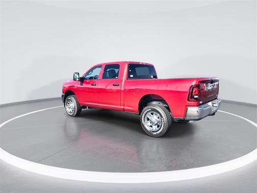 2026 RAM 2500 Tradesman Crew Cab 4x4 6'4' Box