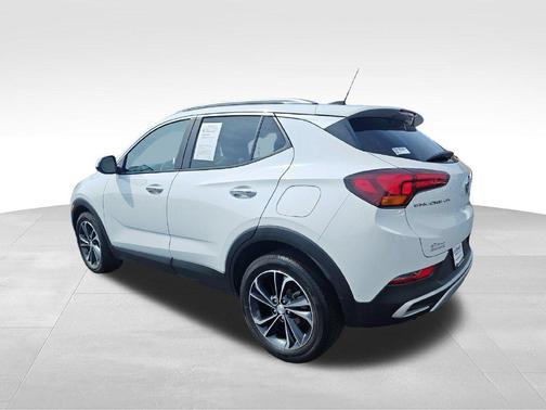 Summit White 2022 Buick Encore GX Select