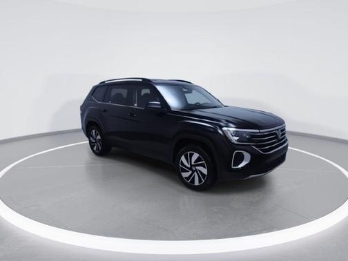 Deep Black Pearl 2025 Volkswagen Atlas 2.0T SE w/Technology