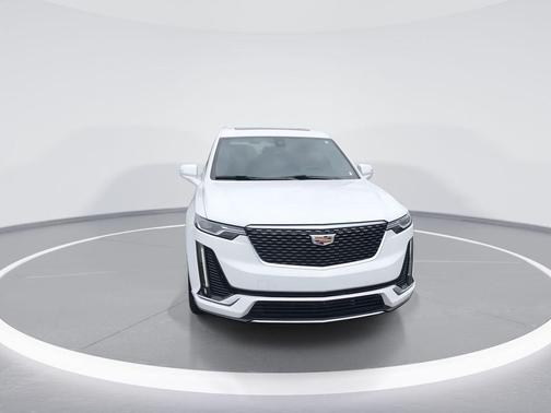 White 2021 Cadillac XT6 Premium Luxury FWD