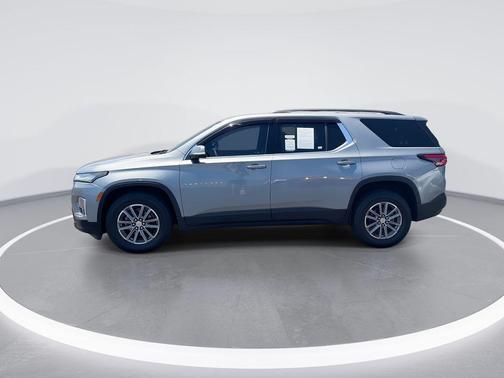 Sterling Gray Metallic 2023 Chevrolet Traverse LT Leather