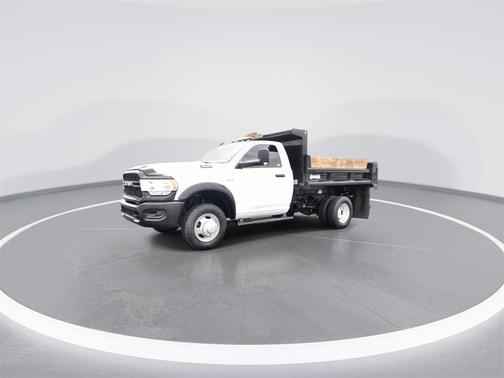 2022 RAM 3500 Tradesman/SLT