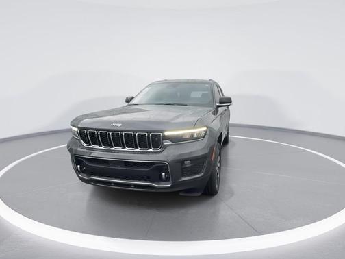 Baltic Gray Metallic Clearcoat 2025 Jeep Grand Cherokee L Overland