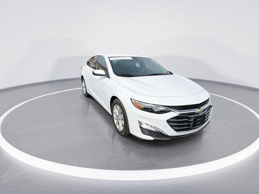 Summit White 2021 Chevrolet Malibu LT