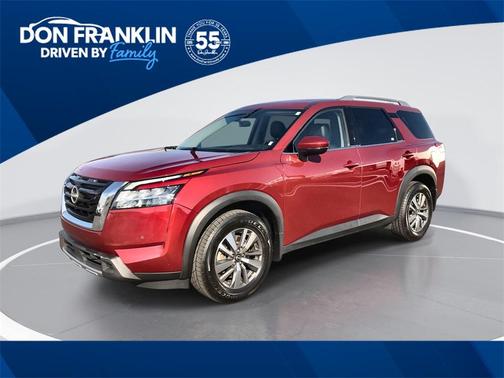 2023 Nissan Pathfinder SL 4WD