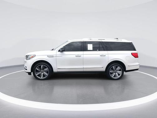 WHITE PLATINUM TRI-COAT MET 2019 Lincoln Navigator L Reserve