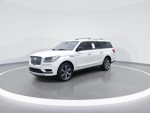 WHITE PLATINUM TRI-COAT MET 2019 Lincoln Navigator L Reserve