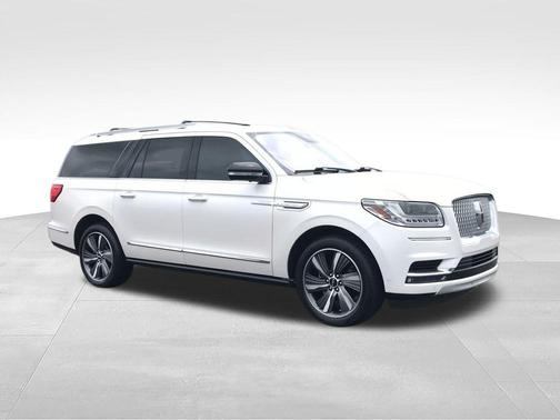 WHITE PLATINUM TRI-COAT MET 2019 Lincoln Navigator L Reserve