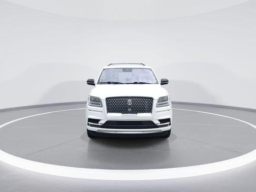 WHITE PLATINUM TRI-COAT MET 2019 Lincoln Navigator L Reserve