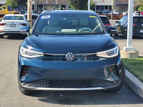 Tourmaline Blue / Black Roof 2023 Volkswagen ID.4 Pro S Plus