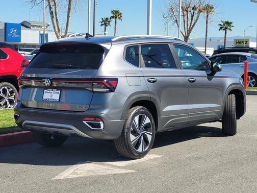 Gray 2026 Volkswagen Taos 1.5T SE