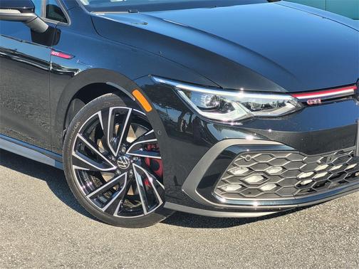 2024 Volkswagen Golf GTI 2.0T Autobahn