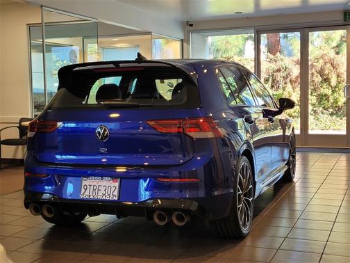2025 Volkswagen Golf R 2.0T