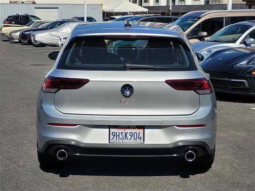 2023 Volkswagen Golf GTI 2.0T SE