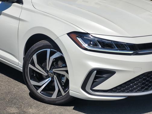 White 2026 Volkswagen Jetta 1.5T SEL