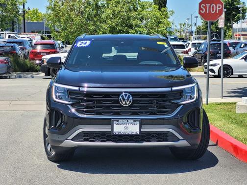 2024 Volkswagen Atlas Cross Sport 2.0T SEL