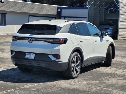 Opal White Pearl 2026 Volkswagen ID.4 Pro