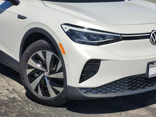 Opal White Pearl 2026 Volkswagen ID.4 Pro