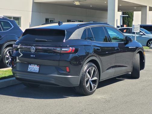 Black 2023 Volkswagen ID.4 Pro S