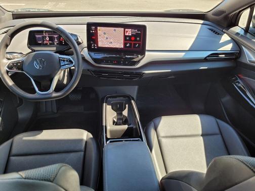 Deep Black Pearl Effect 2023 Volkswagen ID.4 Pro S
