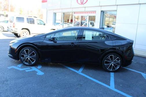 2023 Toyota Prius XLE