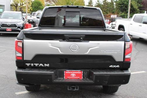 2023 Nissan Titan Platinum Reserve