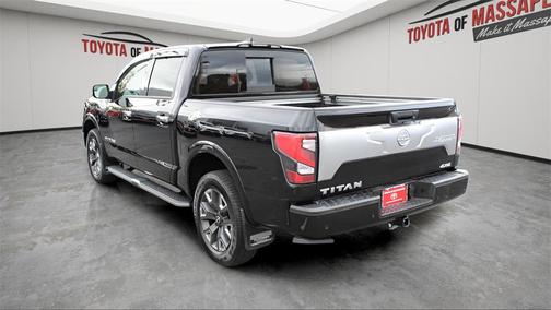 2023 Nissan Titan Platinum Reserve