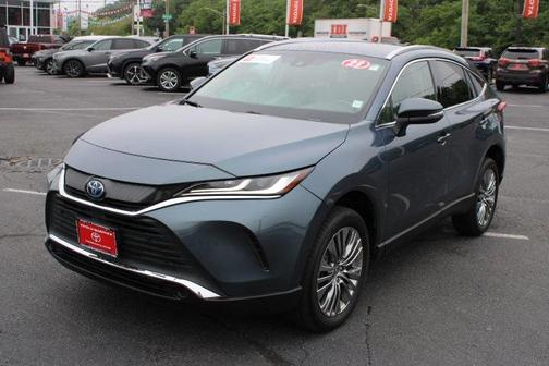 2023 Toyota Venza XLE