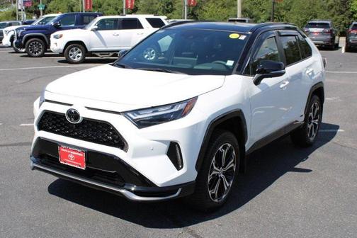 2025 Toyota RAV4 Hybrid SE