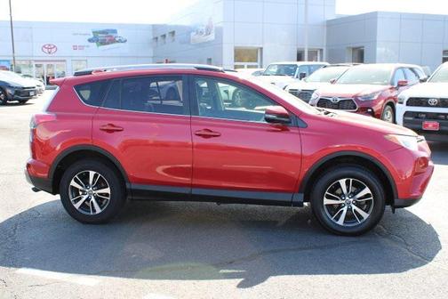 2017 Toyota RAV4 XLE