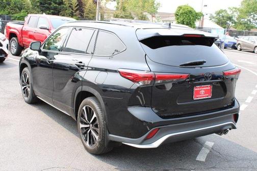 2022 Toyota Highlander XSE