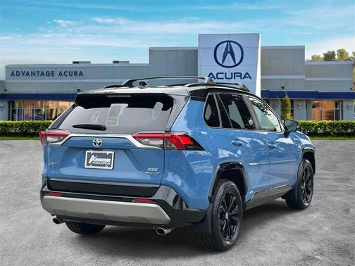 2024 Toyota RAV4 Hybrid SE