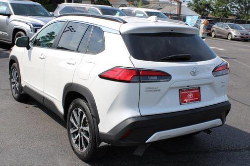 2023 Toyota Corolla Cross XLE